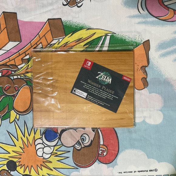 Legend of Zelda: Tears of the Kingdom wooden plaque pre order bonus Sealed - Picture 2 of 2